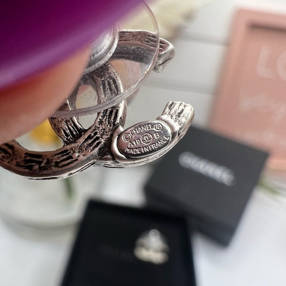 Chanel Classic CC Crystal Stud Earrings - Authentic - Picture 3 of 6